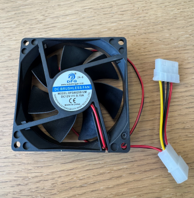 Fläkt DFG 12V Fläkt 80mm Molex